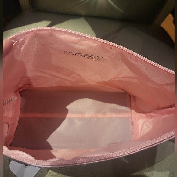 Juicy Couture Travel Cosmetic Bag with travel toiletry bottle - Picture 8 of 8